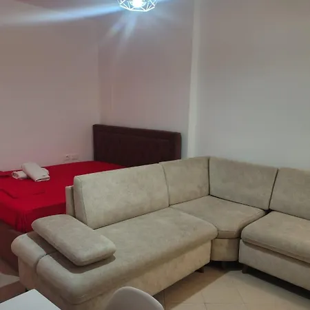 Armando's Seaside Apartament *